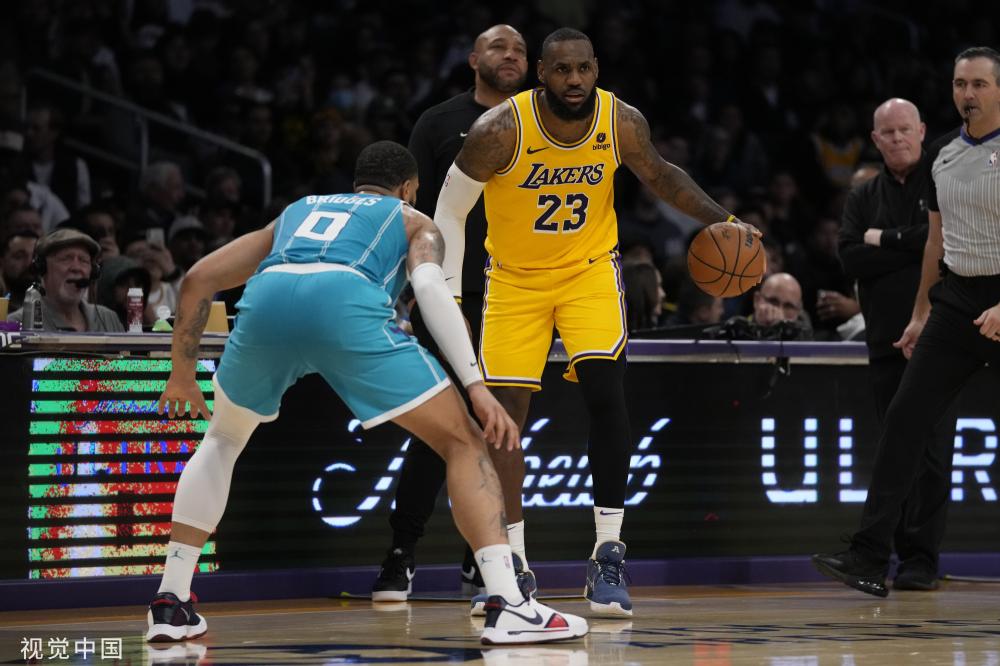 尤其是在对 尤其是在对